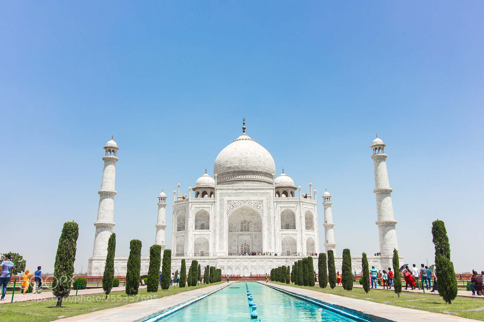 Canon EOS 550D (EOS Rebel T2i / EOS Kiss X4) sample photo. Taj mahal photography