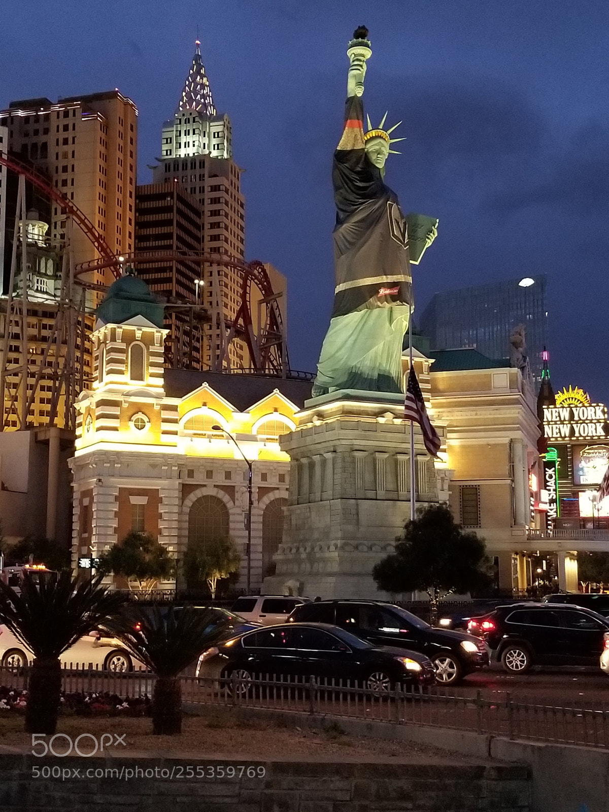 Samsung Galaxy S8 sample photo. The big apple in photography