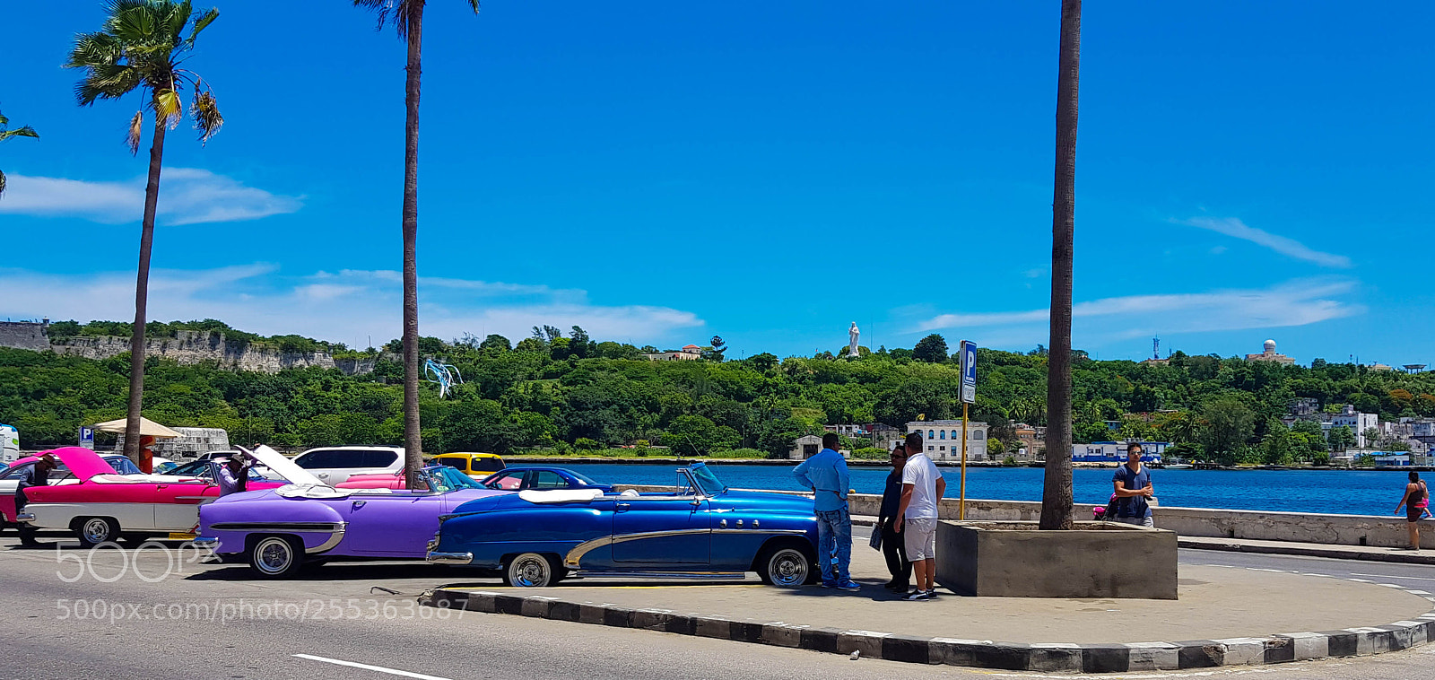 Samsung Galaxy S8+ sample photo. Cars color photography