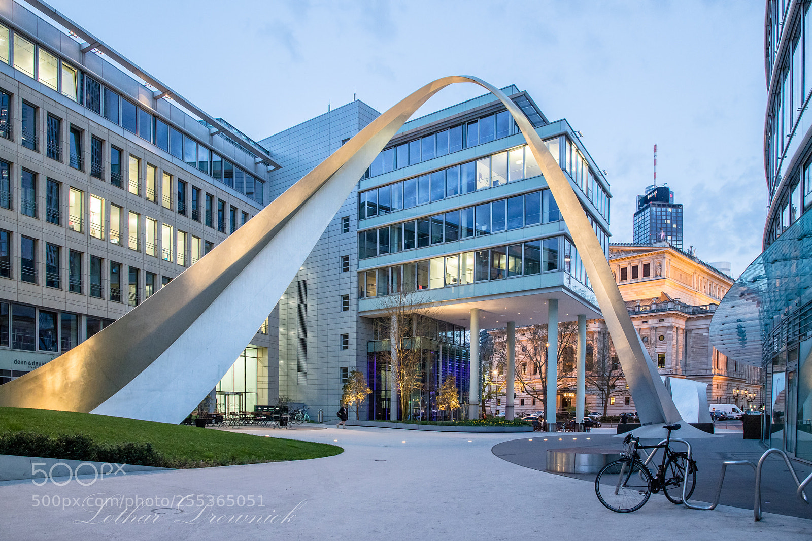 Canon EOS 6D Mark II sample photo. Die welle, frankfurt photography