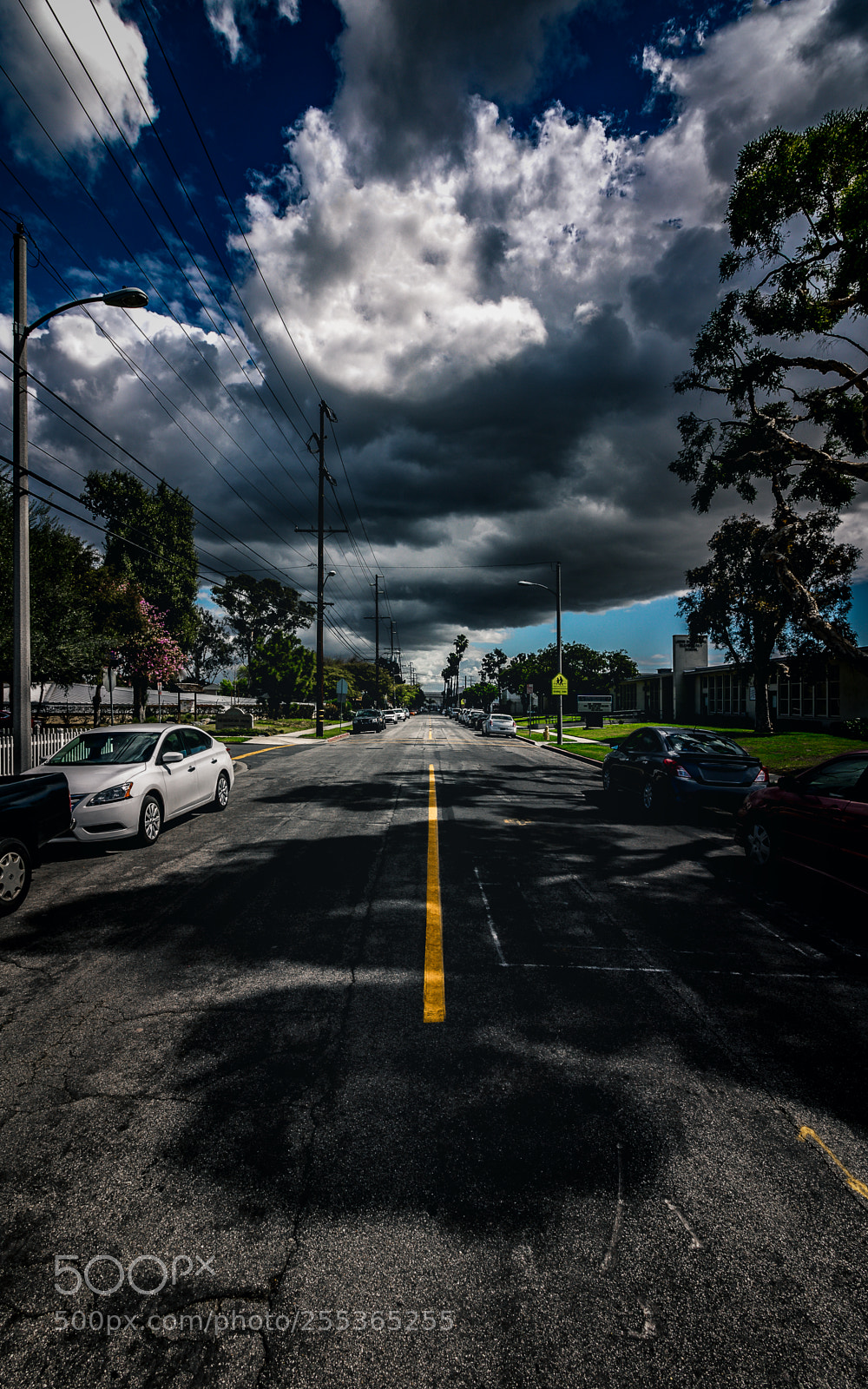 Canon EOS 750D (EOS Rebel T6i / EOS Kiss X8i) sample photo. Crazy clouds in lb photography