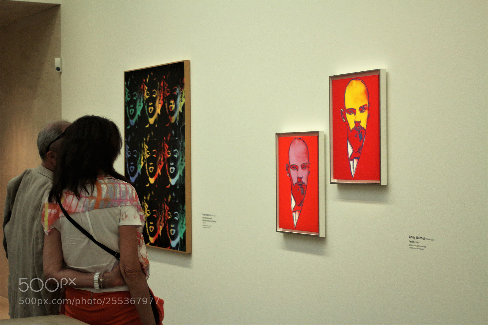 Canon EOS 100D (EOS Rebel SL1 / EOS Kiss X7) sample photo. People in museum - 18 photography