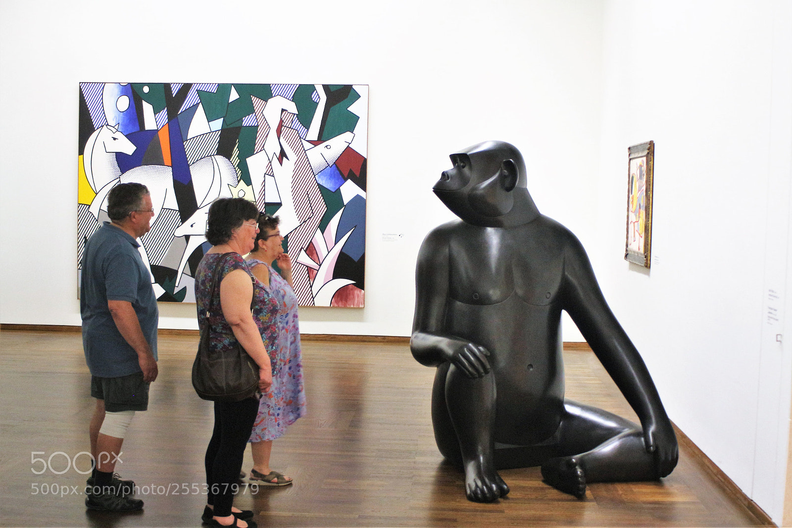 Canon EOS 100D (EOS Rebel SL1 / EOS Kiss X7) sample photo. People in museum - 19 photography