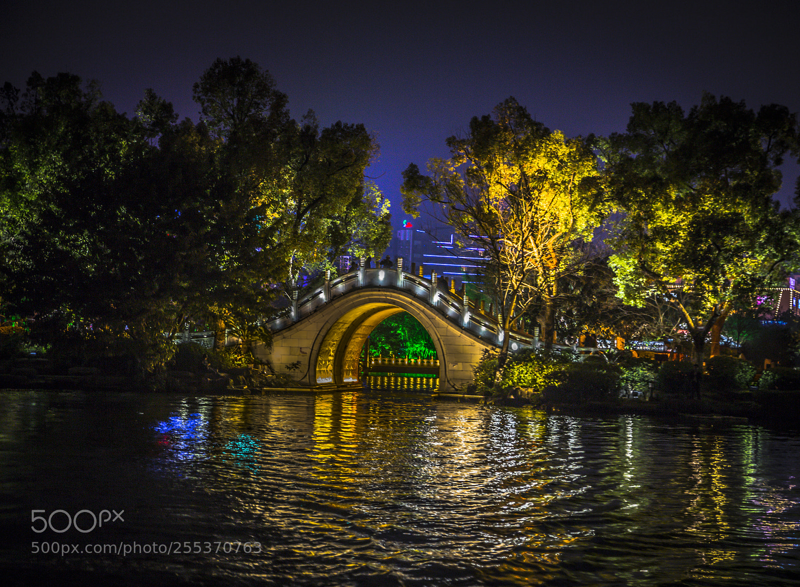 Canon EOS 6D sample photo. Banyan lake, guilin photography