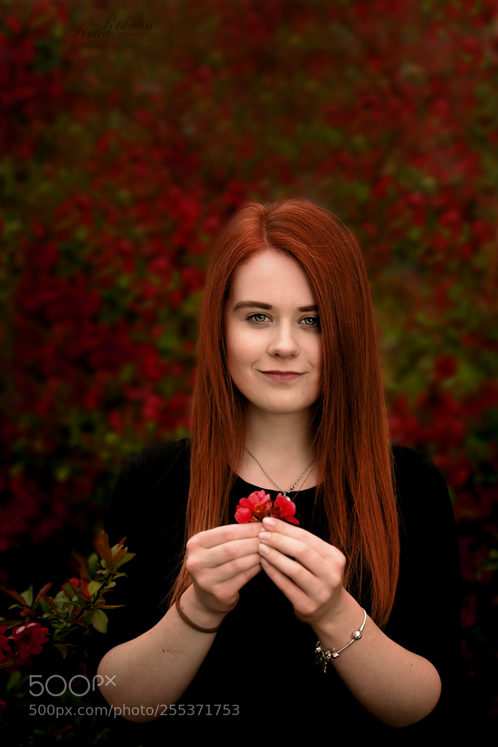 Canon EOS 5D Mark IV sample photo. Beatiful girl photography