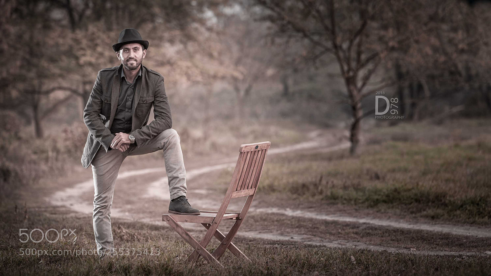 Canon EOS 5D sample photo. A guy with his photography