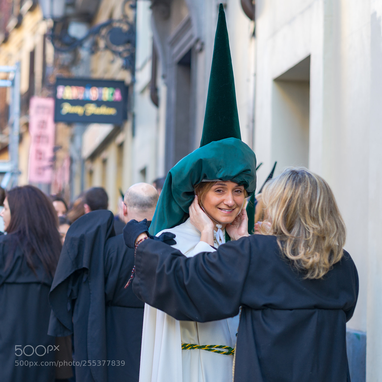 Sony a7 sample photo. Preparing the procession. photography