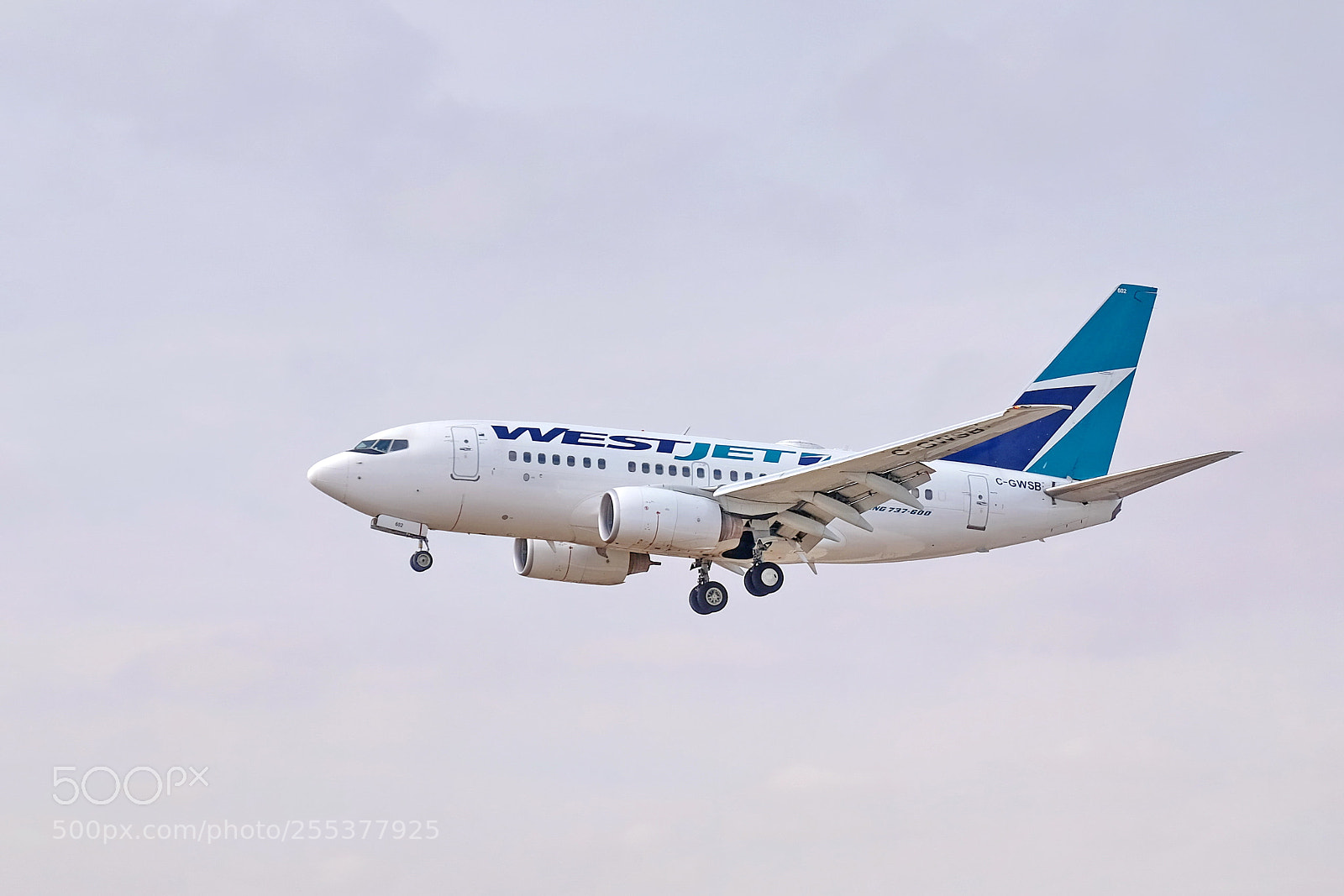 Fujifilm X-E3 sample photo. Westjet b737-600 photography
