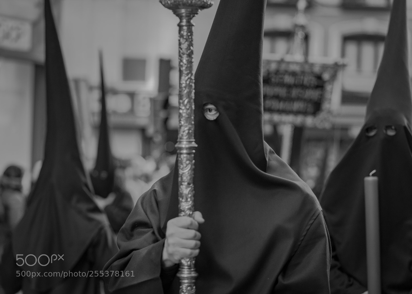 Sony a7 sample photo. Preparing the procession. photography
