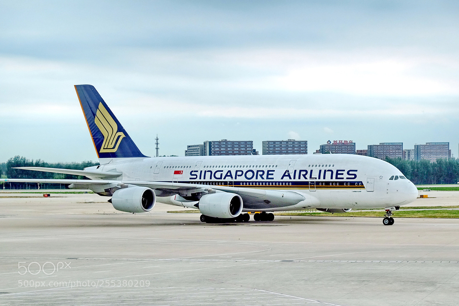 Fujifilm X-E2 sample photo. Singapore airlines a380 photography