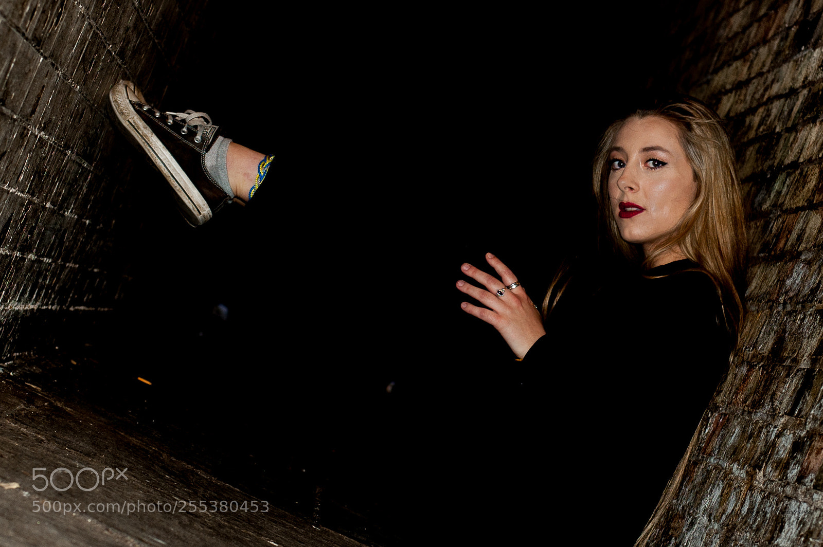 Nikon D40 sample photo. Alleyway photography