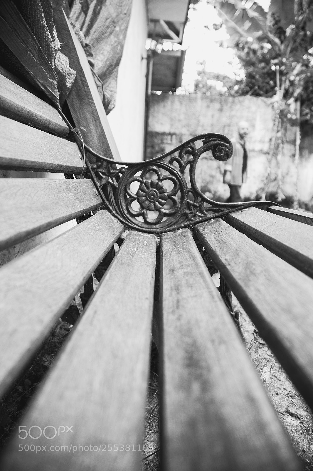 Canon EOS 6D sample photo. Old bench.jpg photography