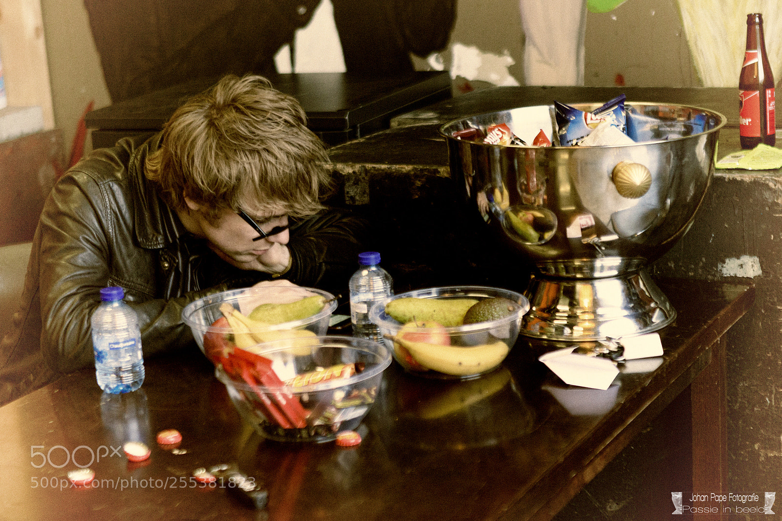 Canon EOS 5D Mark II sample photo. Backstage photography