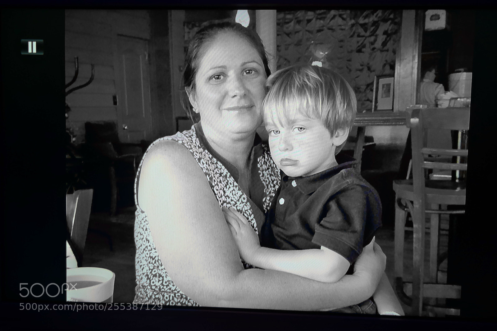 Samsung NX30 sample photo. Mother and son photography