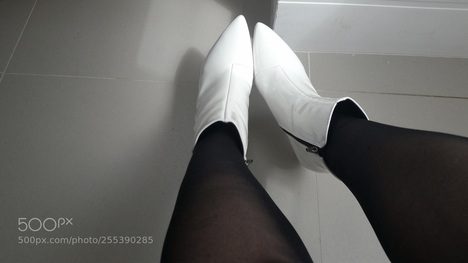 Samsung Galaxy Note4 sample photo. Lucky oz boots photography
