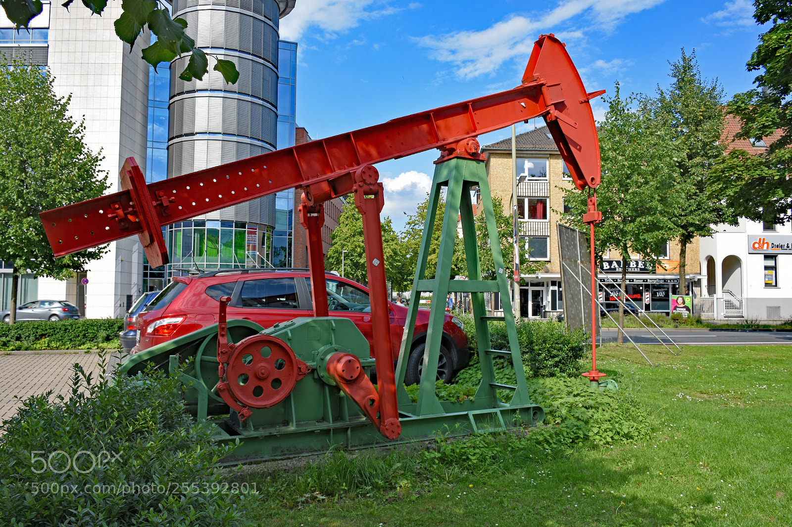 Nikon D7200 sample photo. Pferdekopfpumpe am stresemannplatz photography