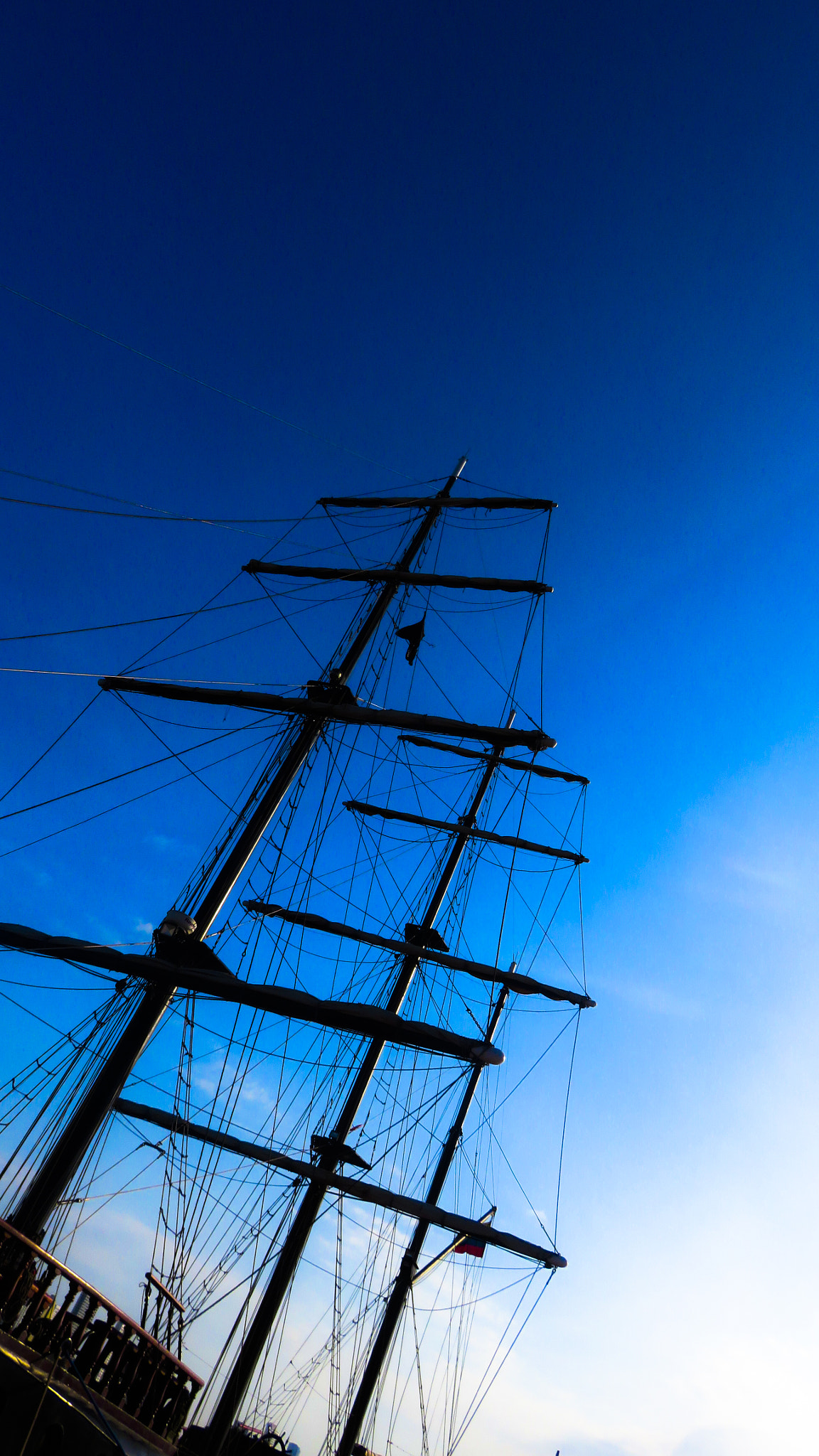 Canon PowerShot SX700 HS sample photo. Barco pirata photography