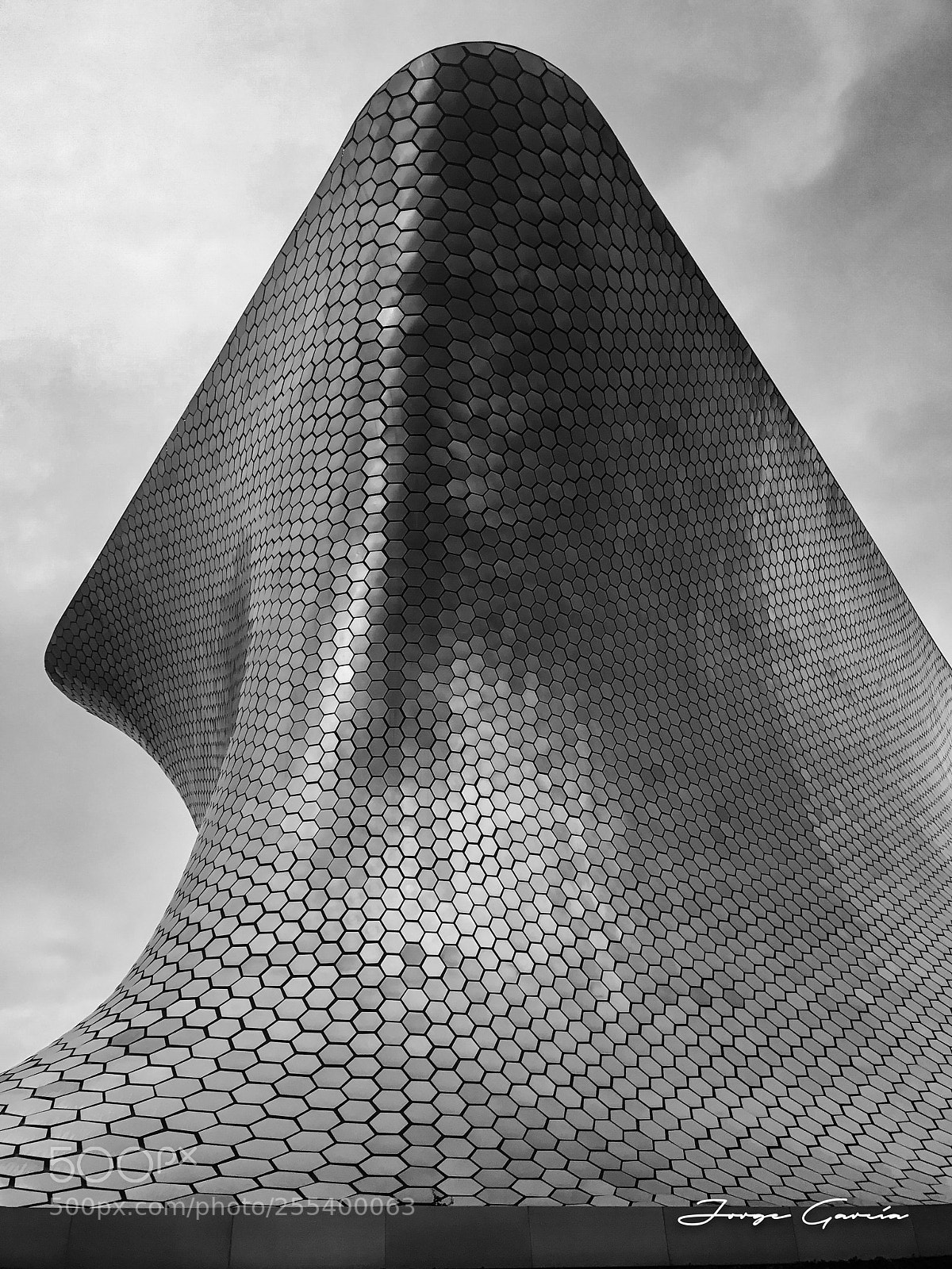 Apple iPhone 7 Plus sample photo. Soumaya museum photography