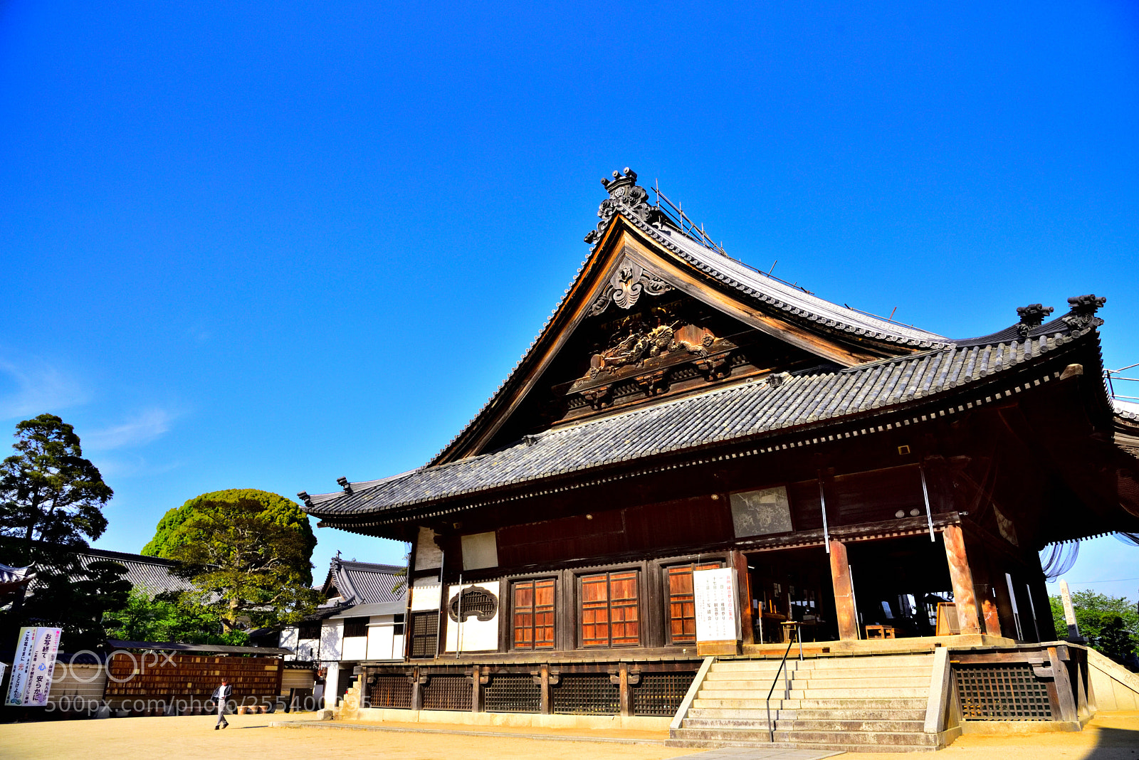 Nikon AF-S Nikkor 24-120mm F4G ED VR sample photo. Temple photography