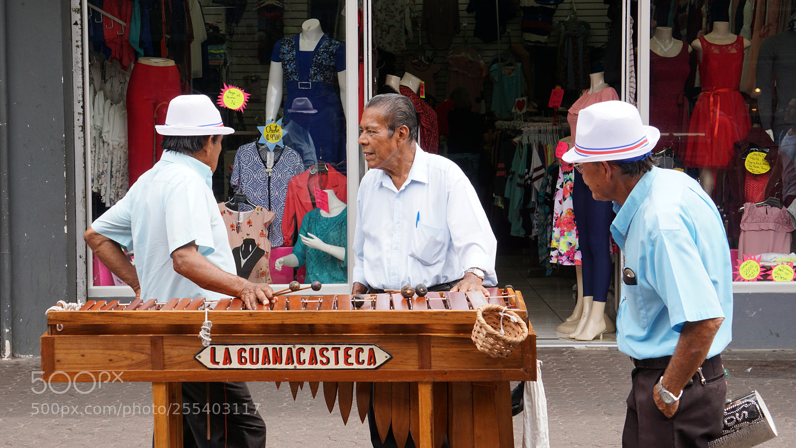 Sony a6000 sample photo. El instrumento olvidado photography