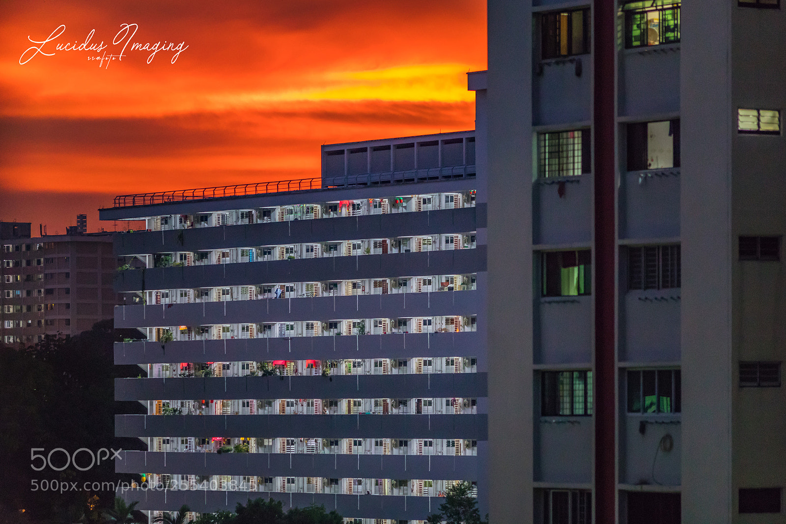 Canon EOS 5D Mark IV sample photo. Sunset glow photography