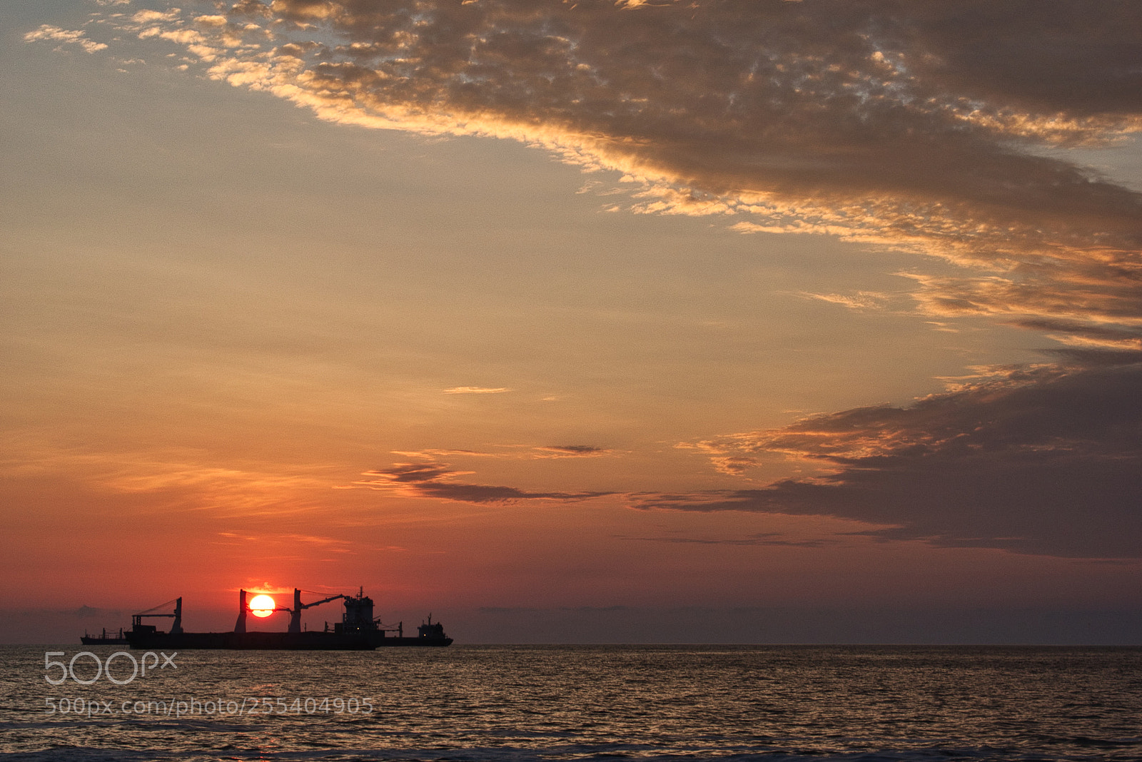 Nikon D5600 sample photo. Atardecer con barcos photography