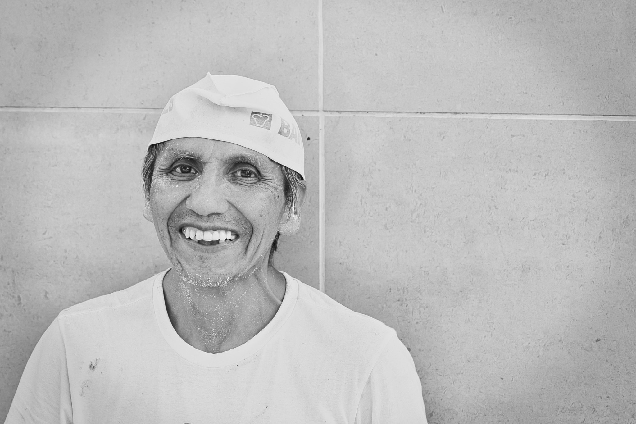 Nikon AF-S DX Nikkor 35mm F1.8G sample photo. Retrato panadero 1 photography