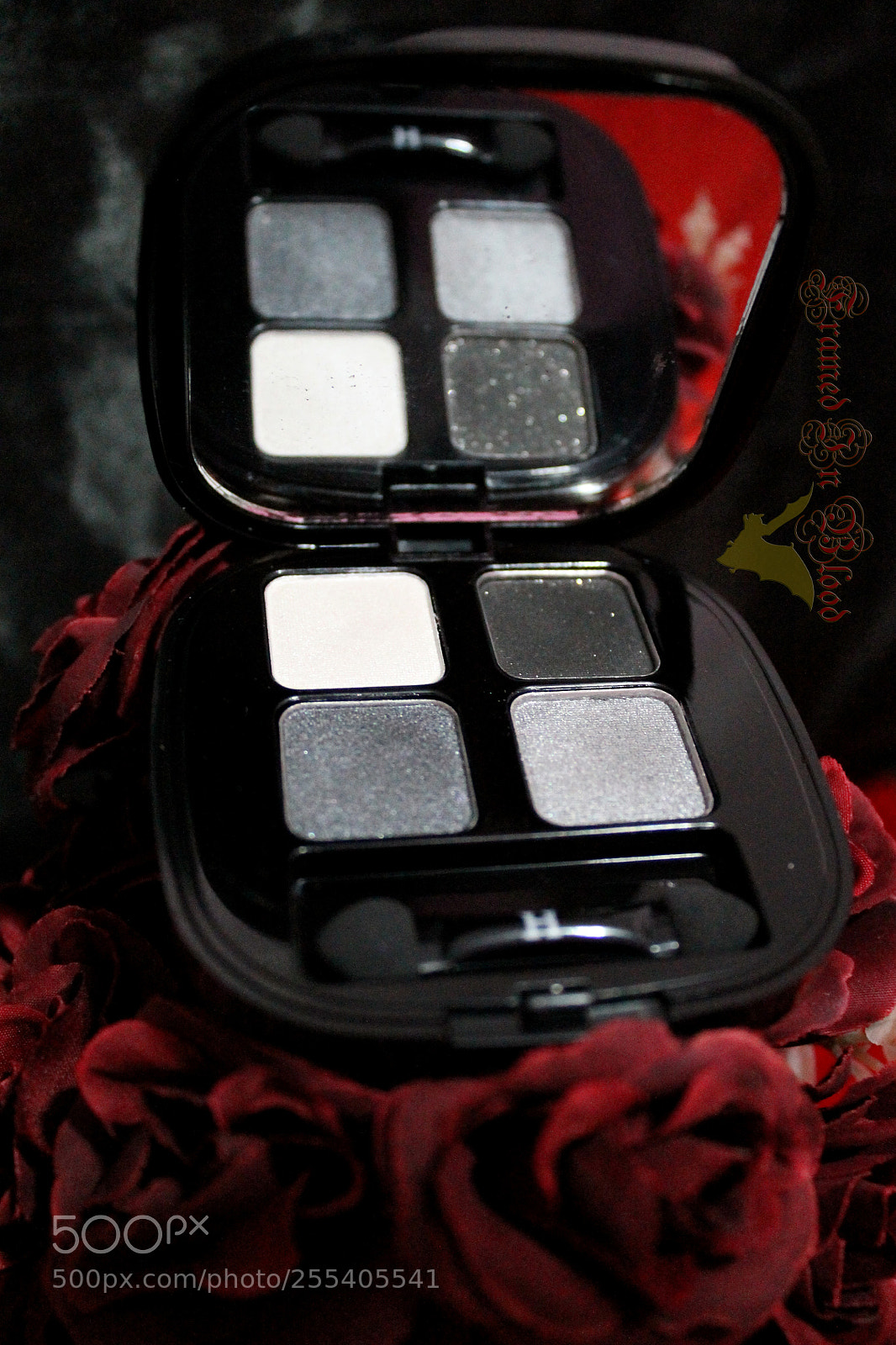 Canon EOS 1100D (EOS Rebel T3 / EOS Kiss X50) sample photo. Eyeshadows palette by henlics photography