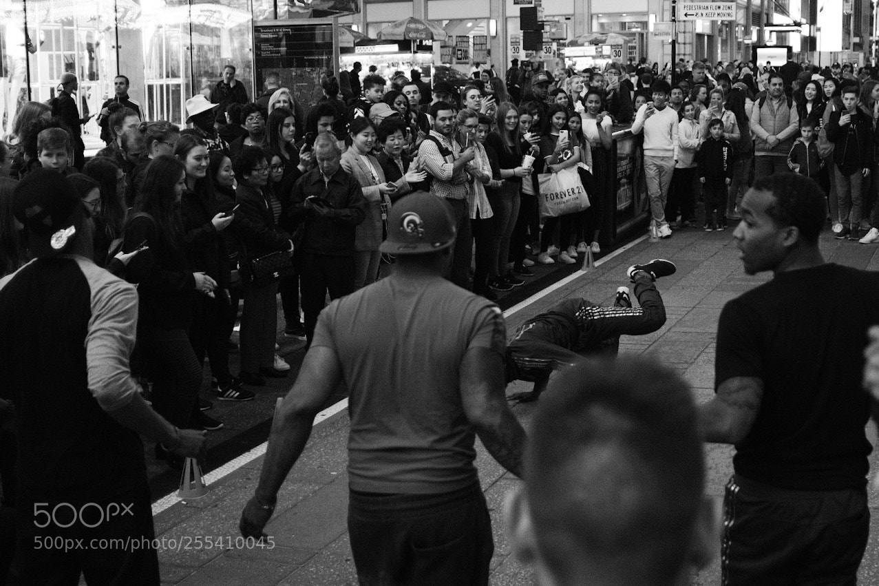 Fujifilm X100F sample photo. Crowd photography