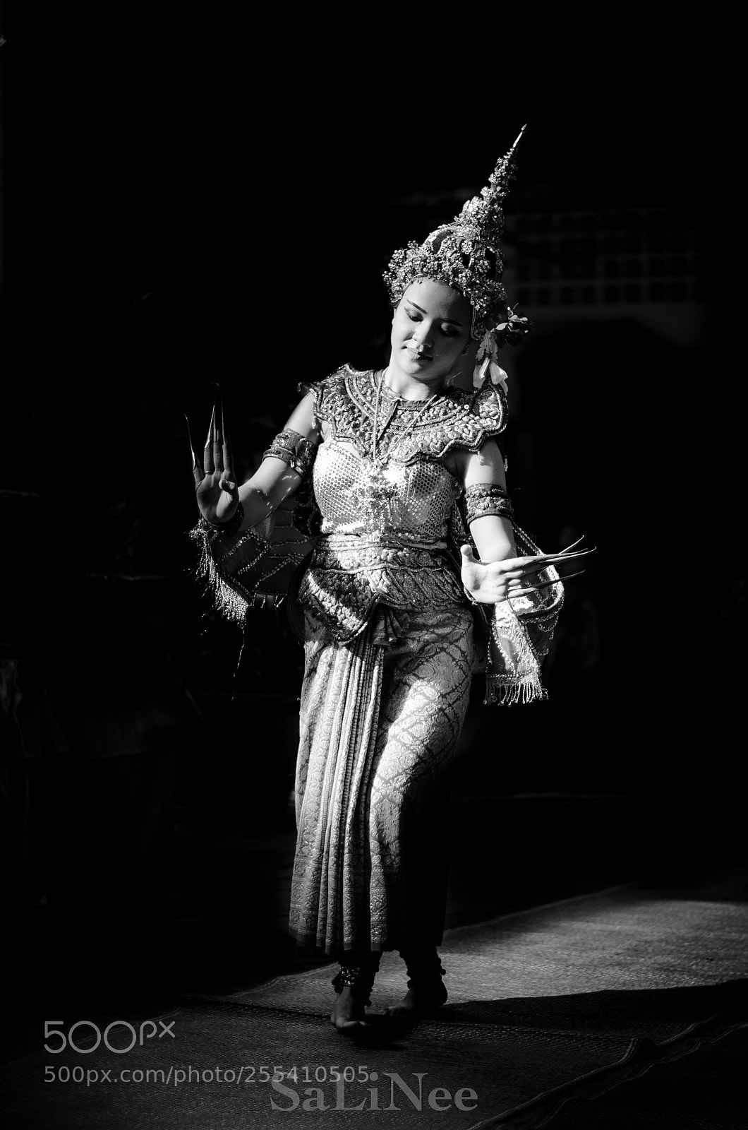 Nikon D7000 sample photo. Thai folk dancer photography