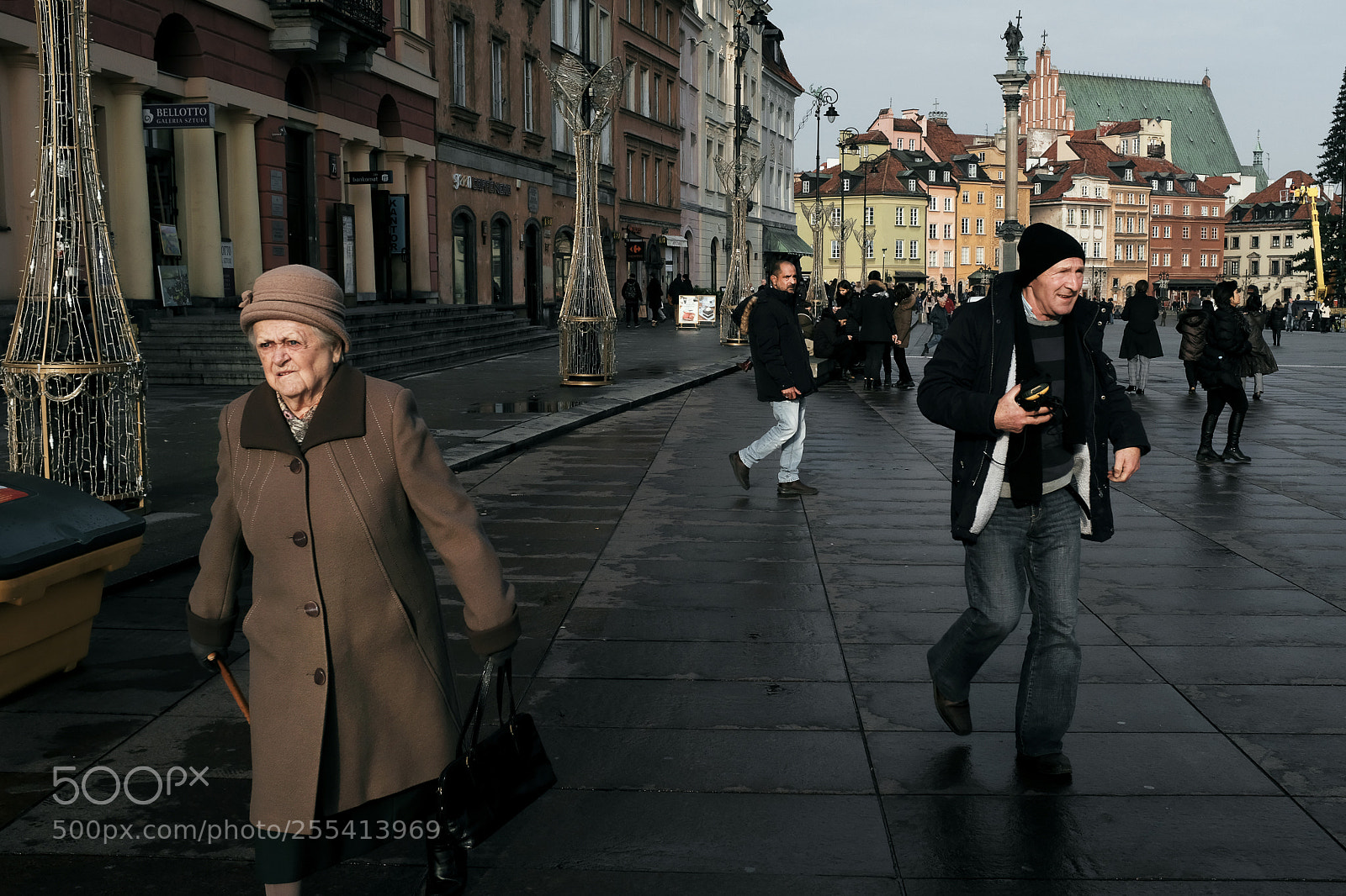 Fujifilm X100F sample photo. Walking in warsaw photography