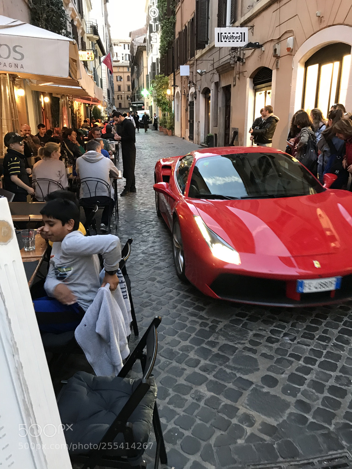Apple iPhone 7 sample photo. Roma street - ferrari photography