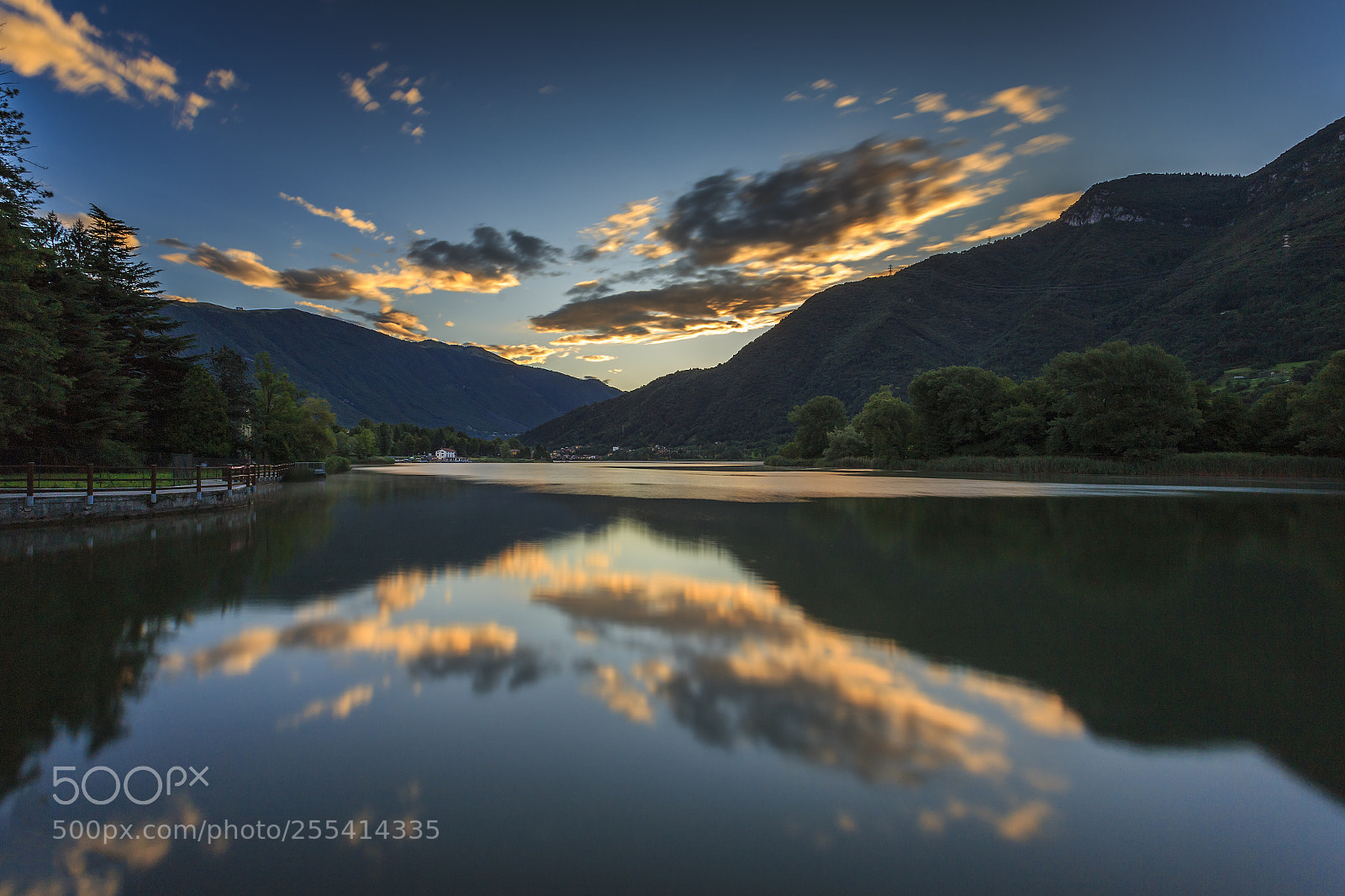 Canon EOS 6D sample photo. Alba al lago di photography