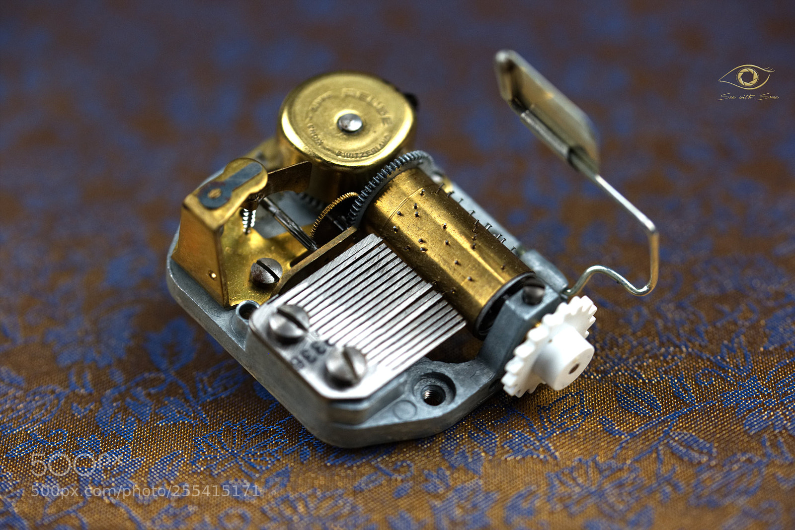Canon EOS 6D sample photo. Music (player) box! photography