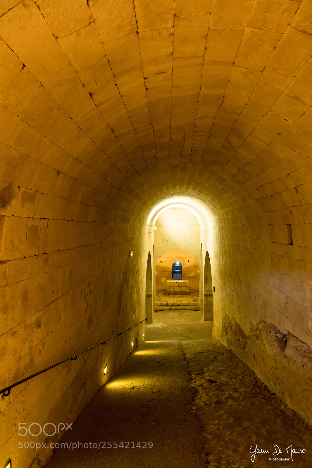 Canon EOS 7D Mark II sample photo. Abbaye de montmajour photography