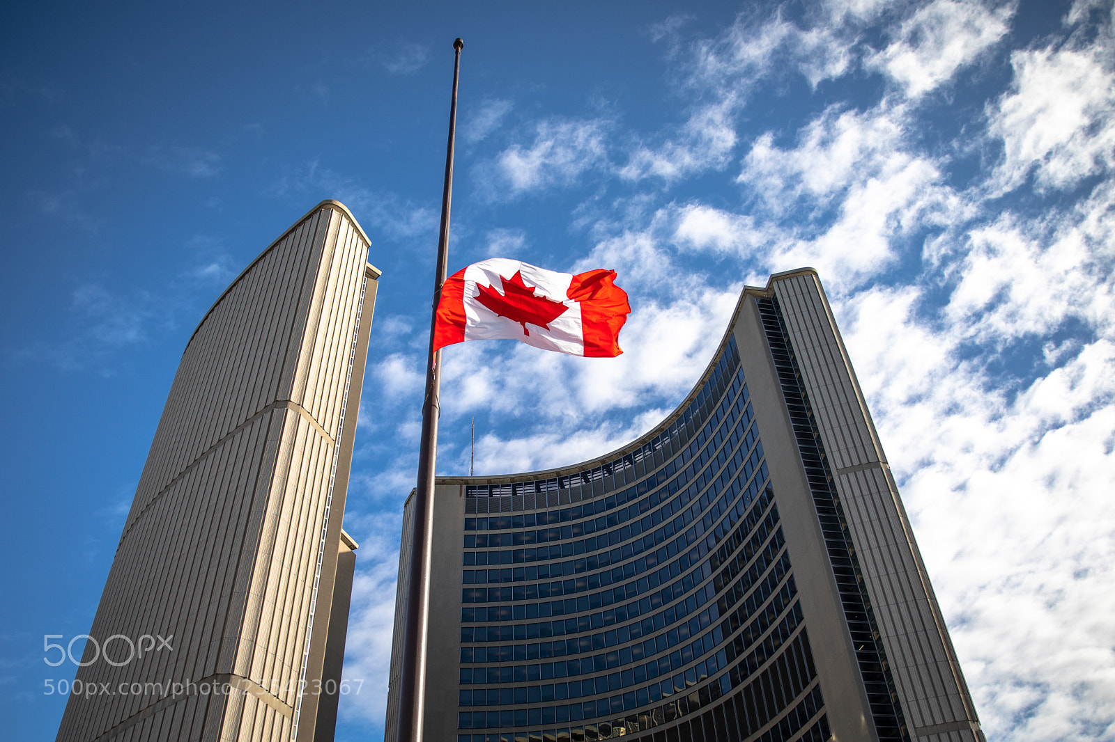 Canon EOS 5D Mark IV sample photo. Toronto strong photography