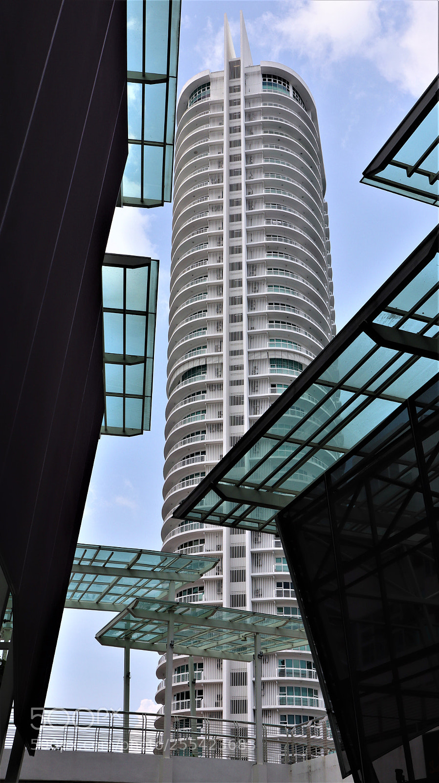 Canon EOS M50 (EOS Kiss M) sample photo. Structure photography