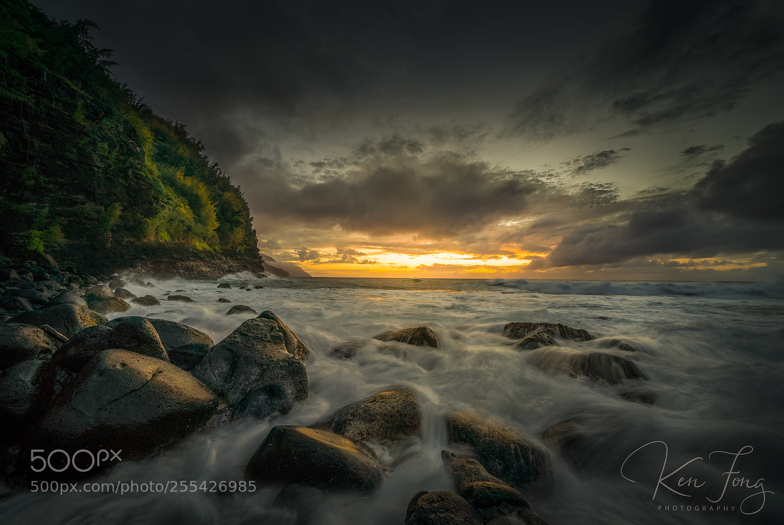 Sony a7R III sample photo. Kauai sunset 2 photography