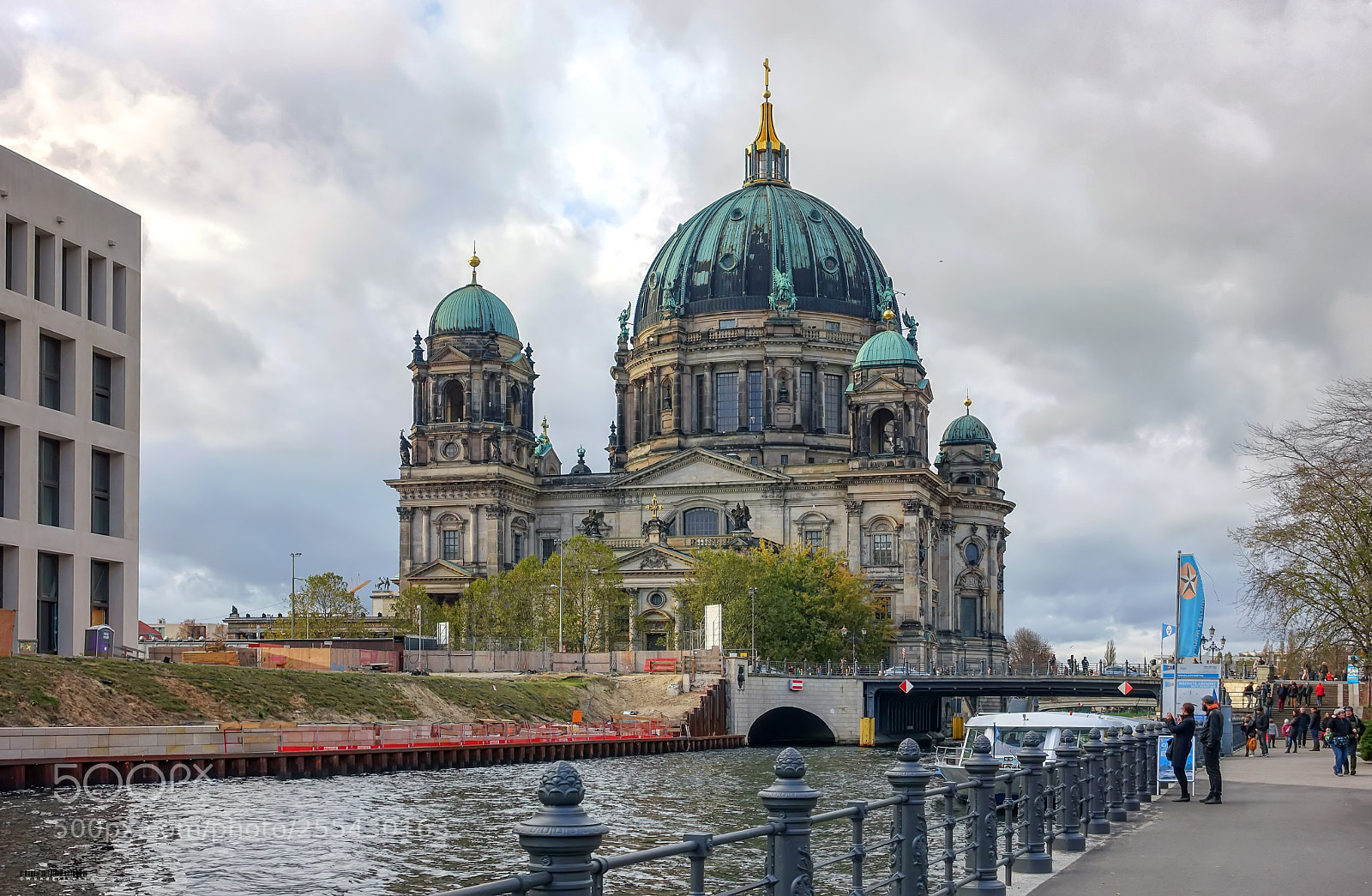 Sony Cyber-shot DSC-RX100 III sample photo. Berliner dom photography