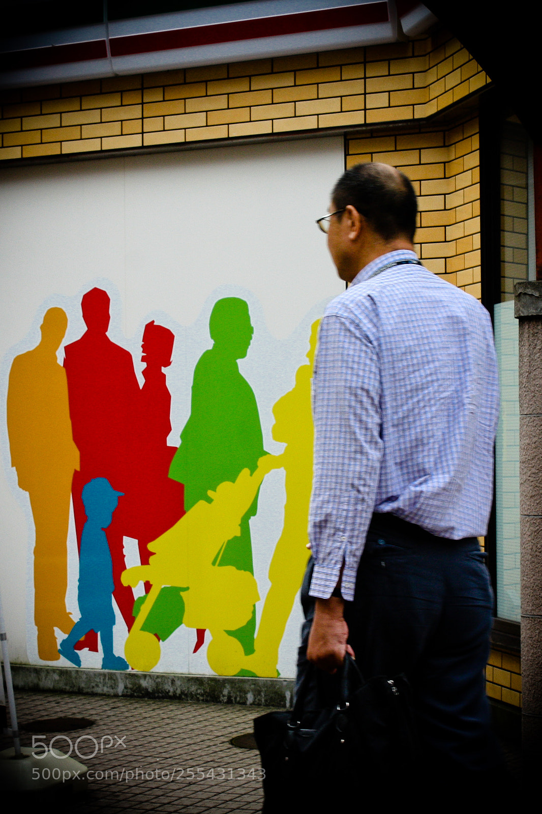 Canon EOS 1000D (EOS Digital Rebel XS / EOS Kiss F) sample photo. Faceless in tokyo photography