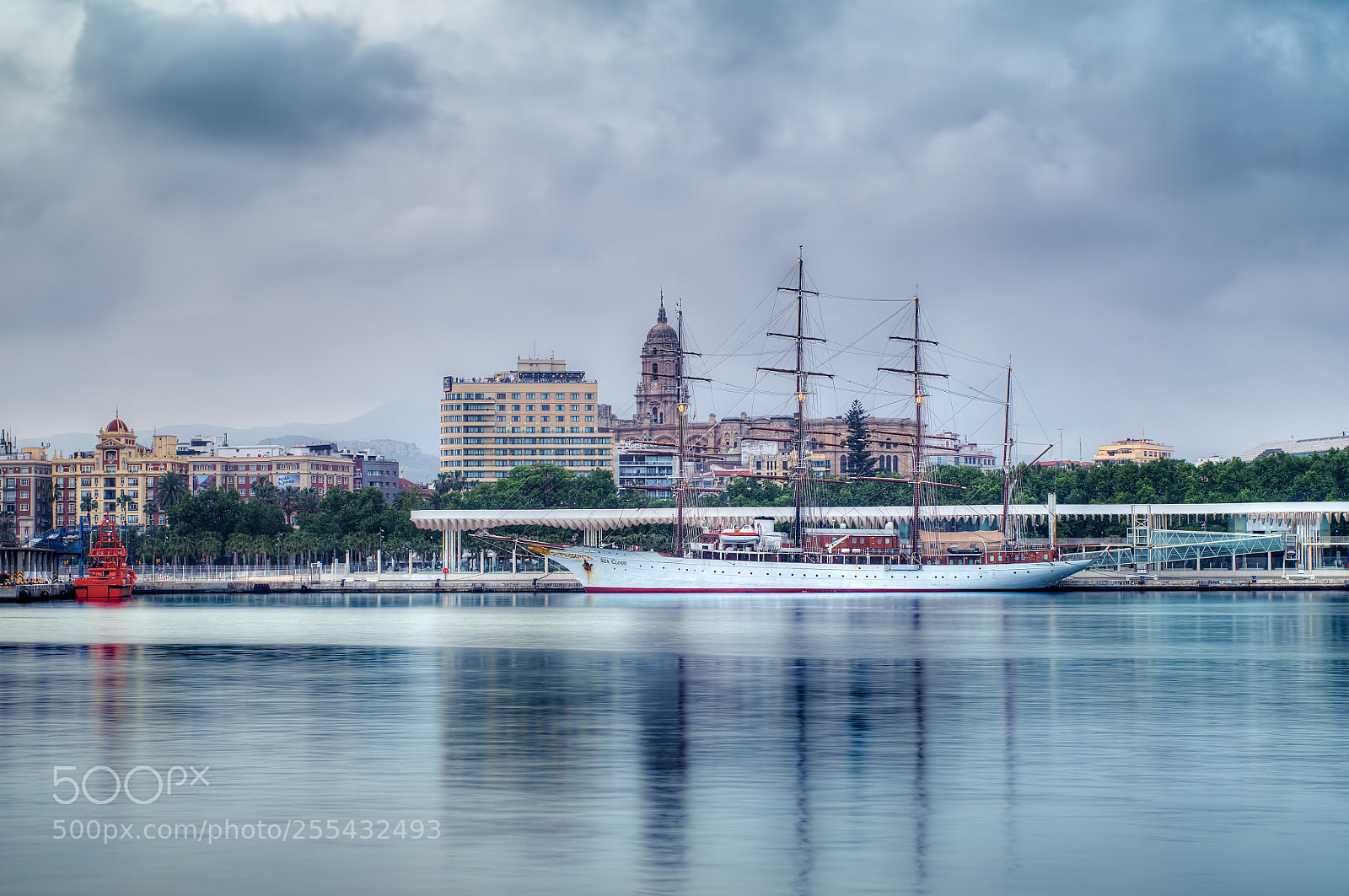 Fujifilm X-M1 sample photo. Legendary windjammer sea cloud photography