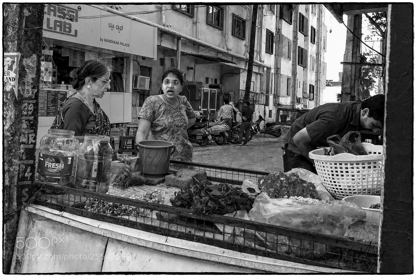 Sony a7 II sample photo. My world the people photography
