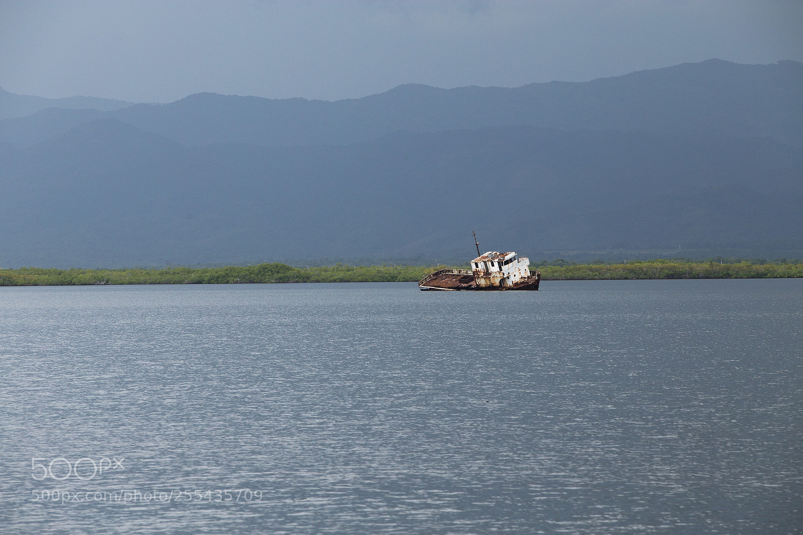Canon EOS 6D sample photo. The wreck photography