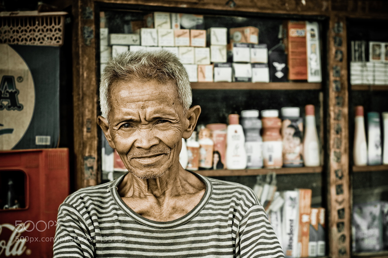 Nikon D90 sample photo. Peaceful old man in photography