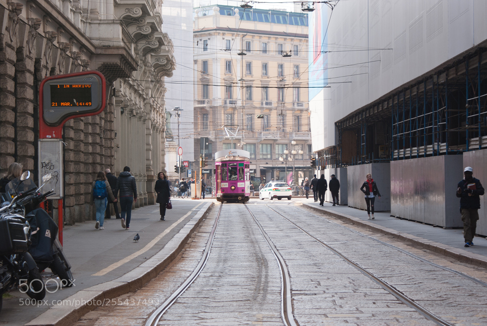 Sony Alpha DSLR-A300 sample photo. Milano tram photography