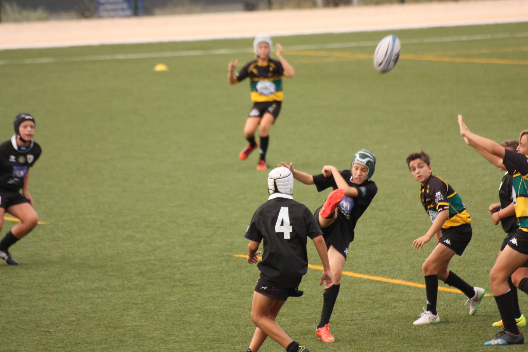 Canon EOS 450D (EOS Rebel XSi / EOS Kiss X2) sample photo. Rugby photography