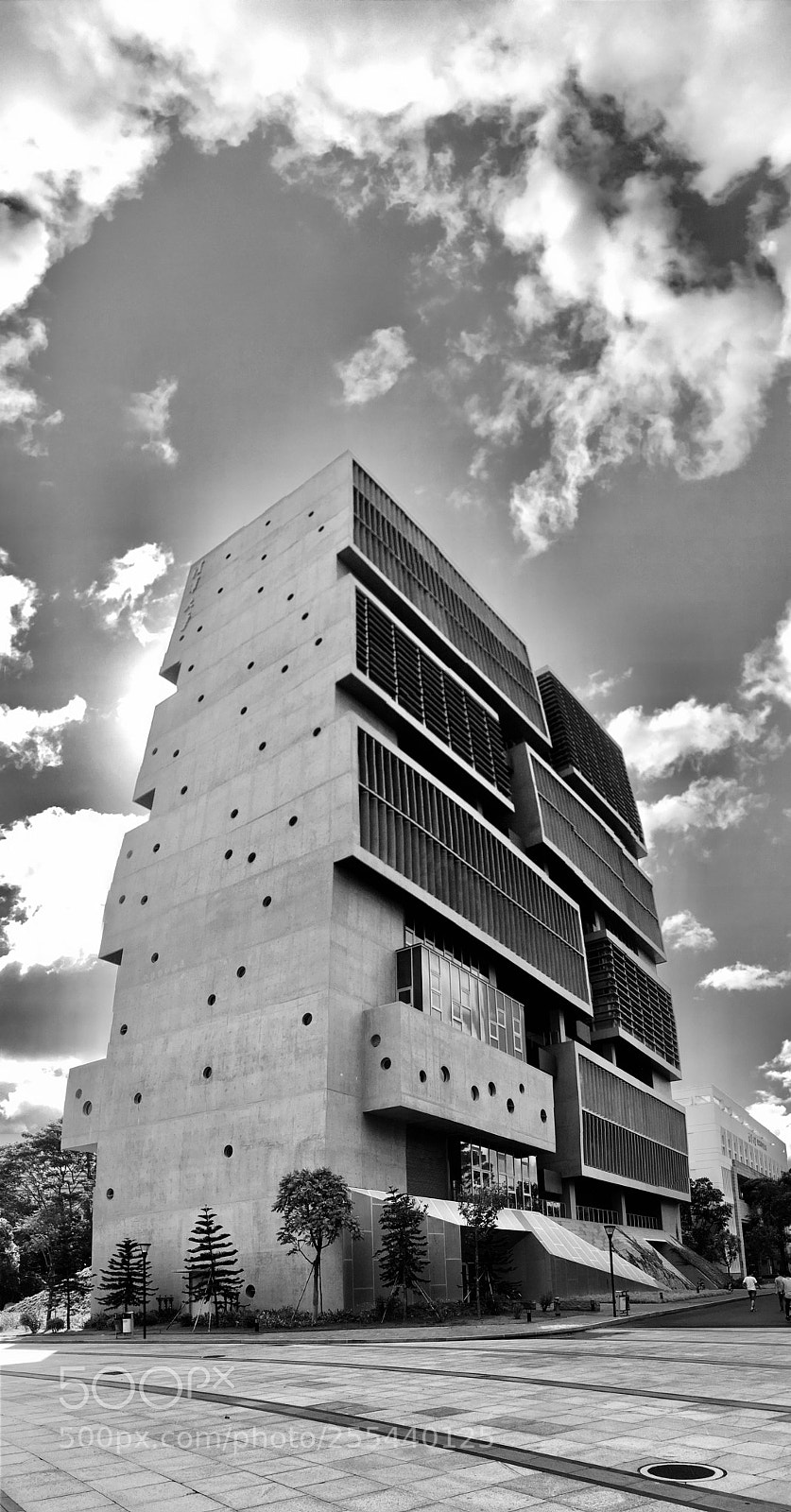 Apple iPhone SE sample photo. A building photography