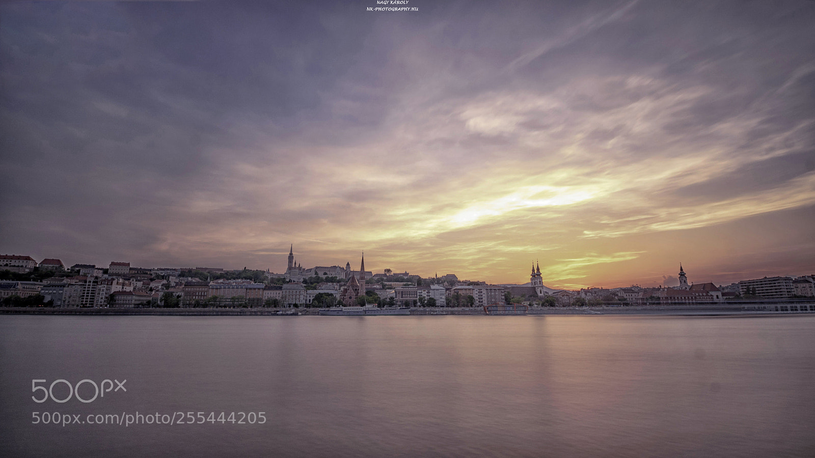 Canon EOS 750D (EOS Rebel T6i / EOS Kiss X8i) sample photo. Sunset in budapest photography