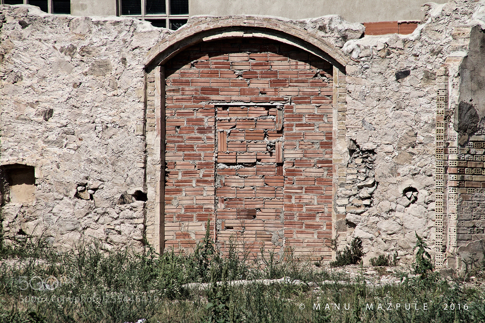 Canon EOS 70D sample photo. 316. girona. catalunya... no passing... photography