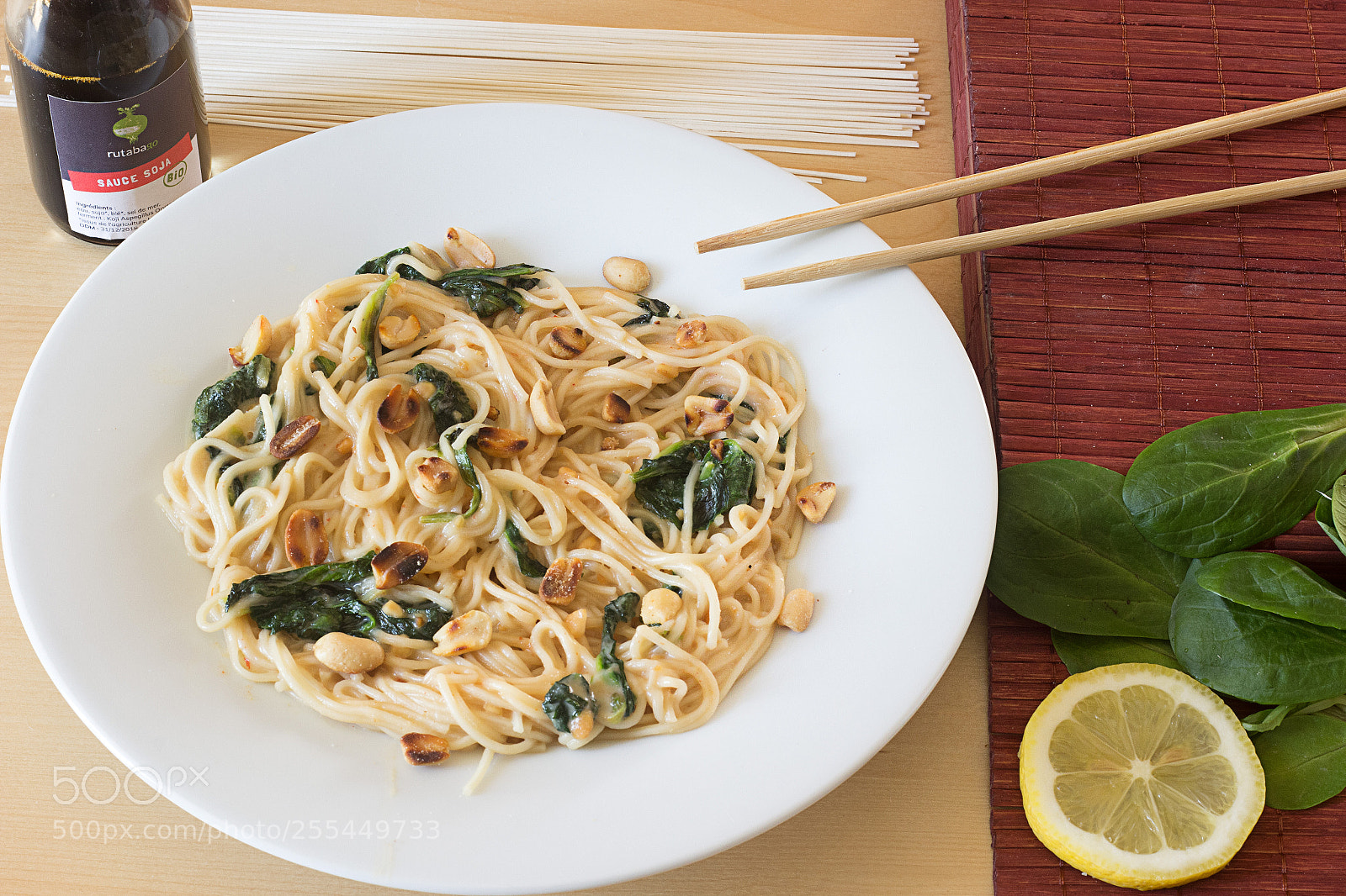 Canon EOS 60D sample photo. Nouilles sauce satay photography
